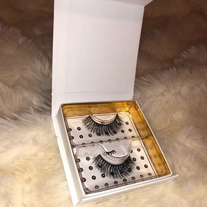 Brand New Battington Lashes!